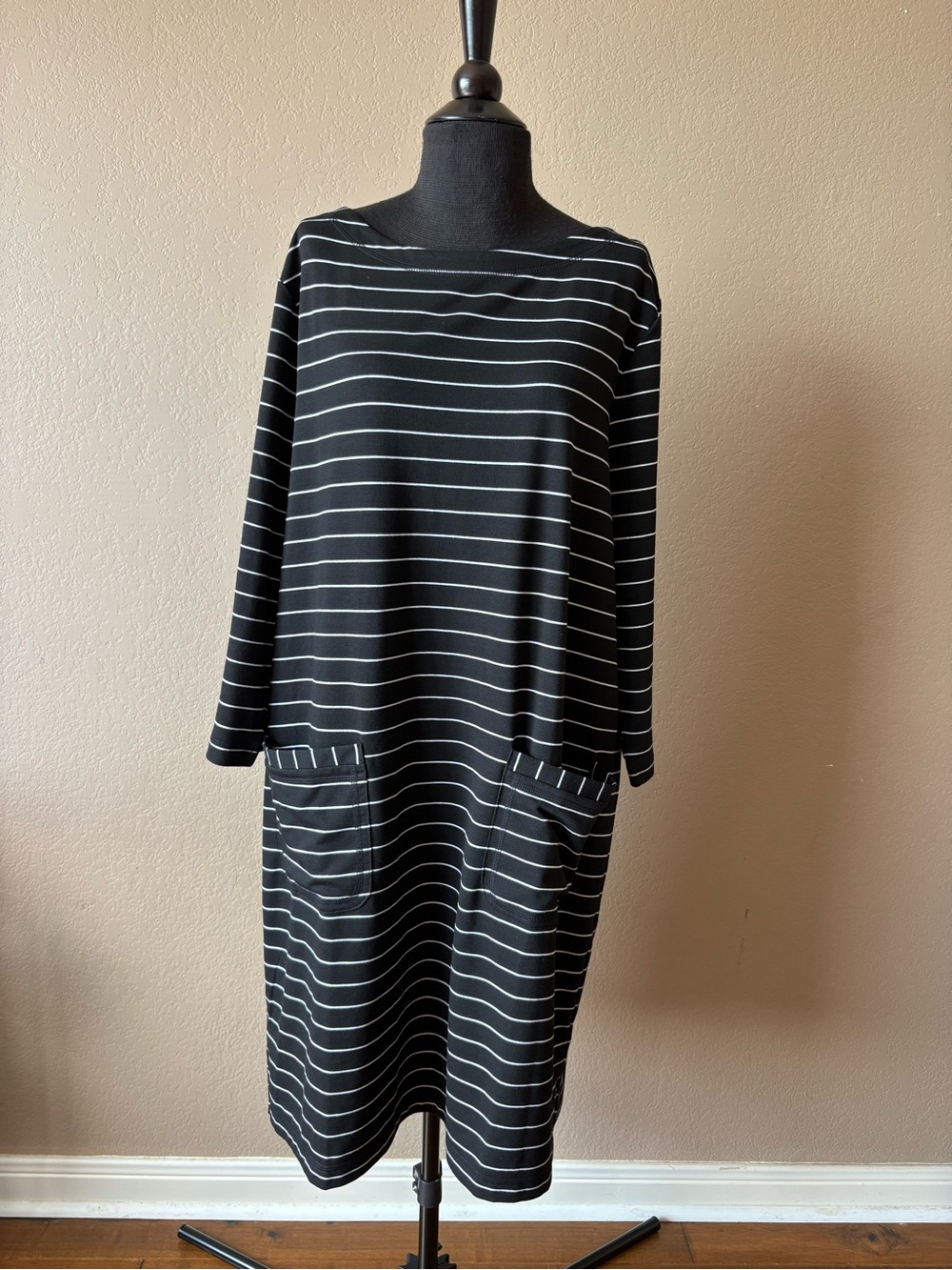 Chico's 3 (XL) Black White Stripe Dress Shift 3/4 Sleeves Pockets
